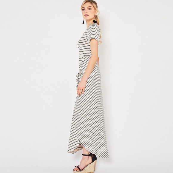 Entro Striped front tie Maxi dress in oatmeal gray - Picture 5 of 7